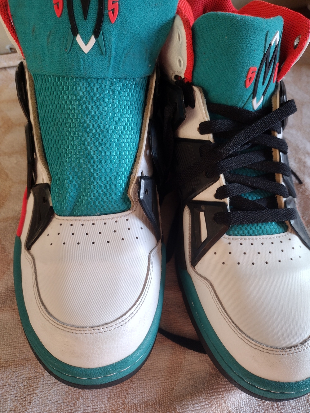 Adidas Mutombo TR Block - Picture 2 of 12